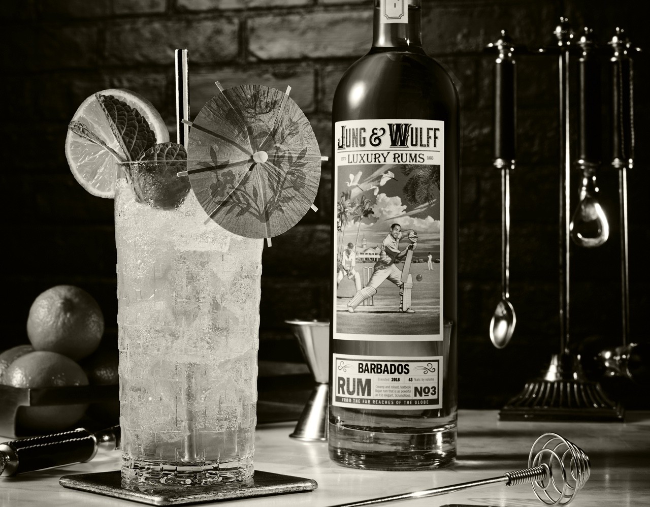 Black and white Jung & Wulff Barbados Cocktail