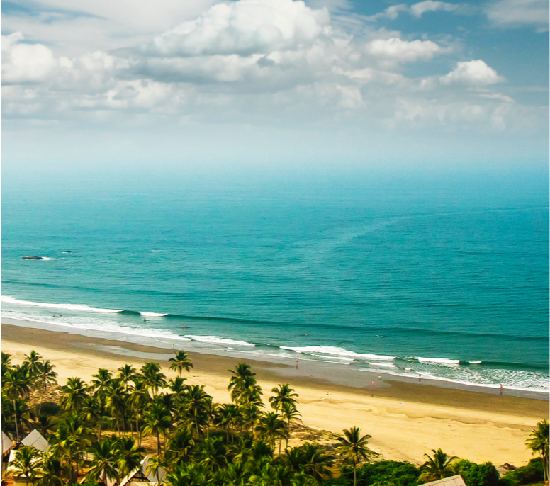 Bright, sandy beaches on coast of Goa, India